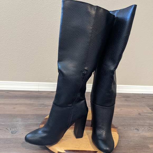 JustFab Black Grasie Block Heel boot size 6.5 - Picture 1 of 8